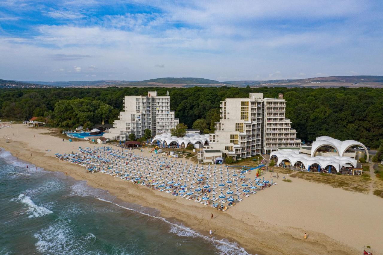 Hotel Nona Albena Exterior photo